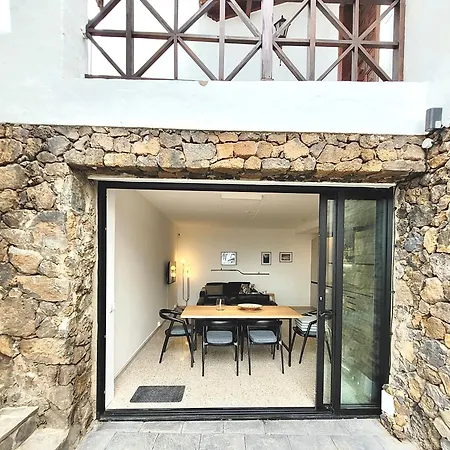 Casa Mariposa Monarca 2 * サンタ・ウルスラ